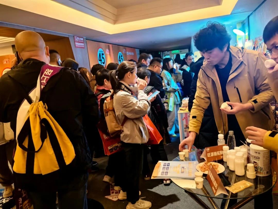 w66集团集团携新品惊艳亮相第112届糖酒会，引领健全乳品新潮水！